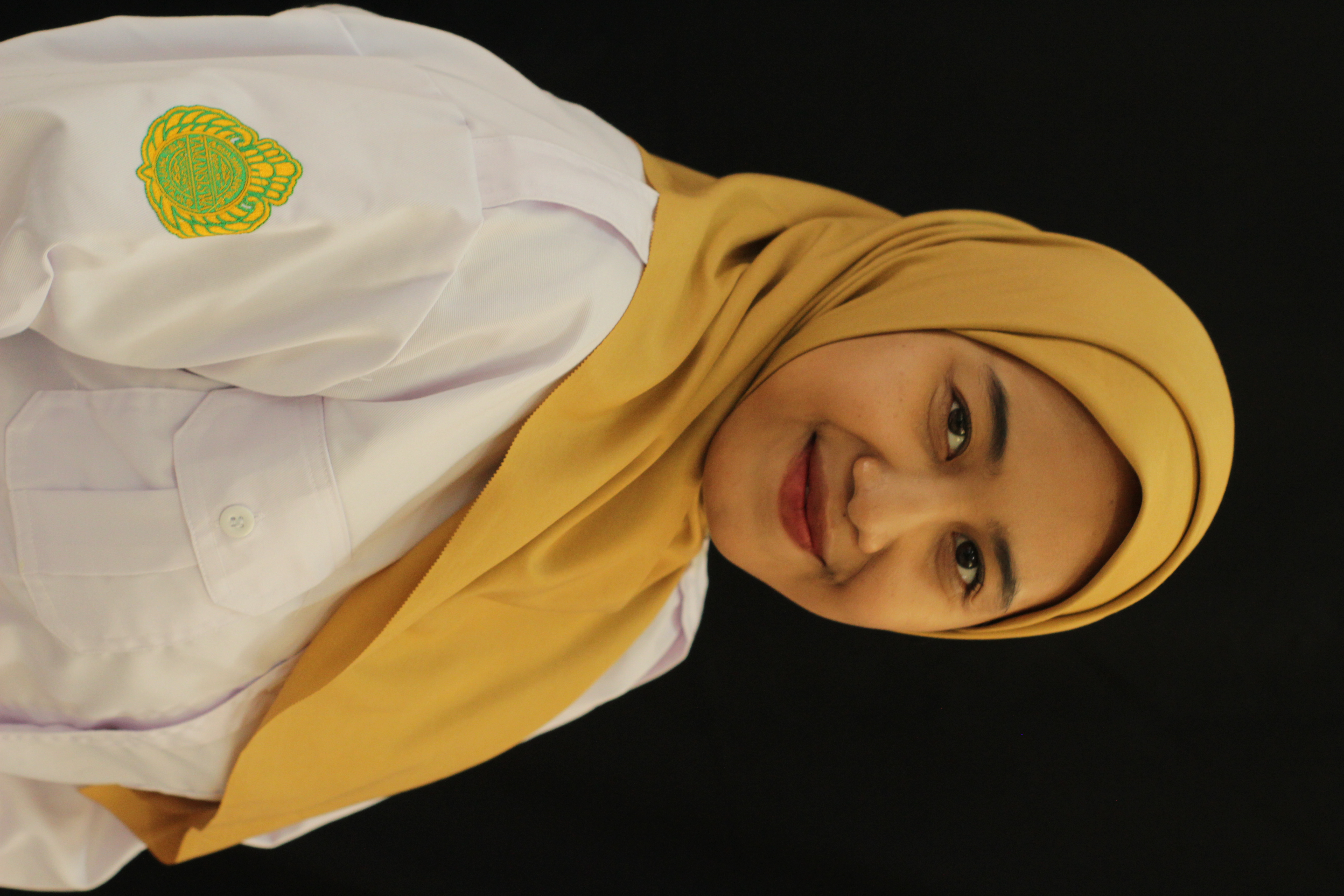 Inten Adhikaning Sari, S.Pd